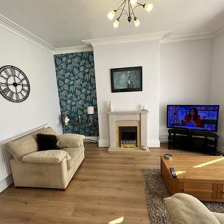 Spacious One Bedroom Apartment In Central Location Lytham St Annes Exterior foto