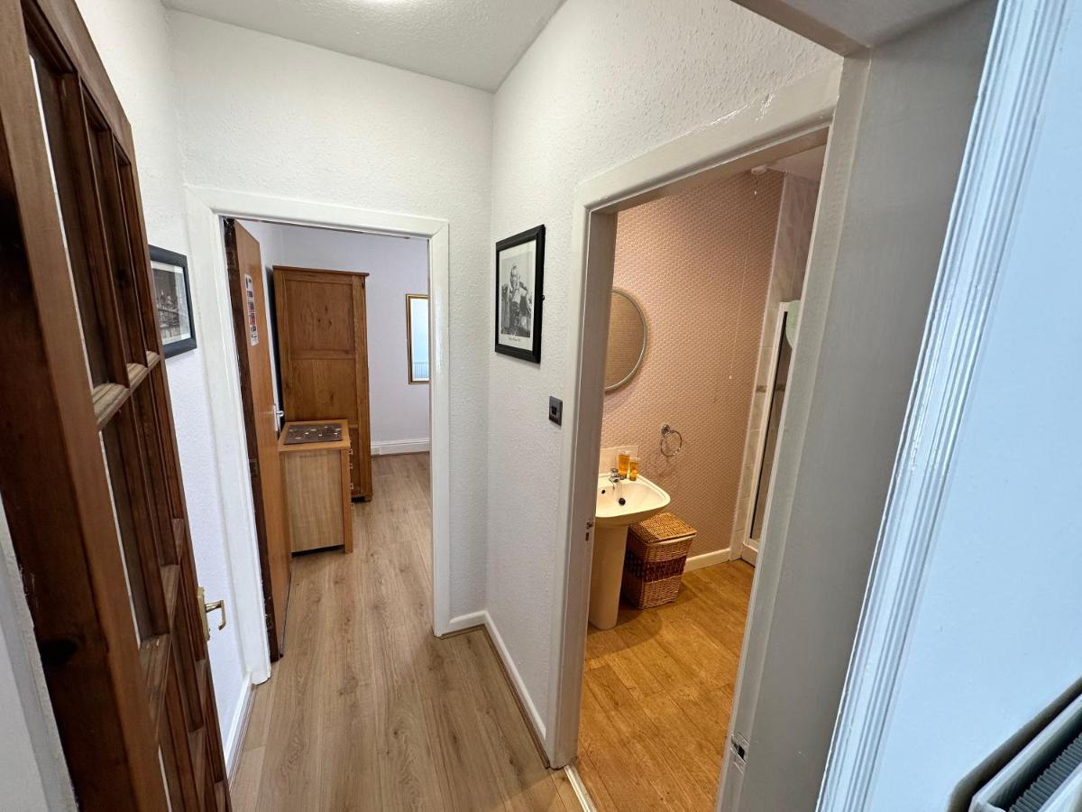 Spacious One Bedroom Apartment In Central Location Lytham St Annes Exterior foto