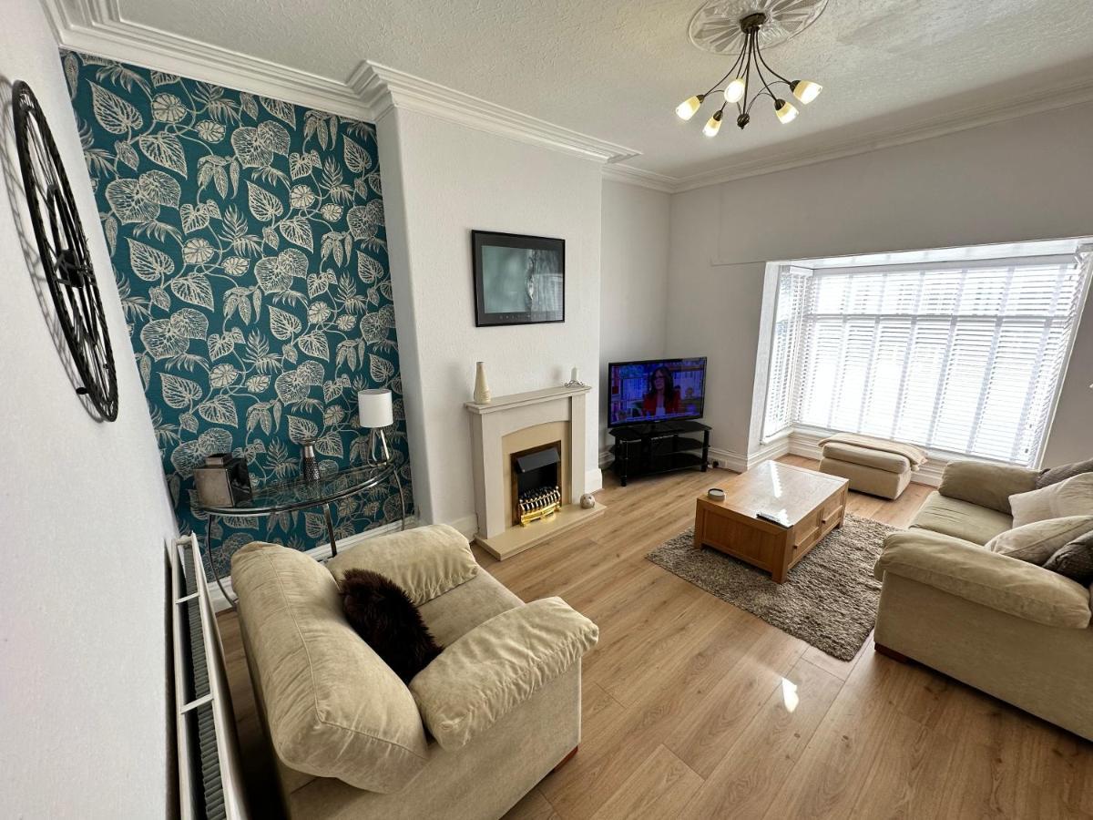Spacious One Bedroom Apartment In Central Location Lytham St Annes Exterior foto
